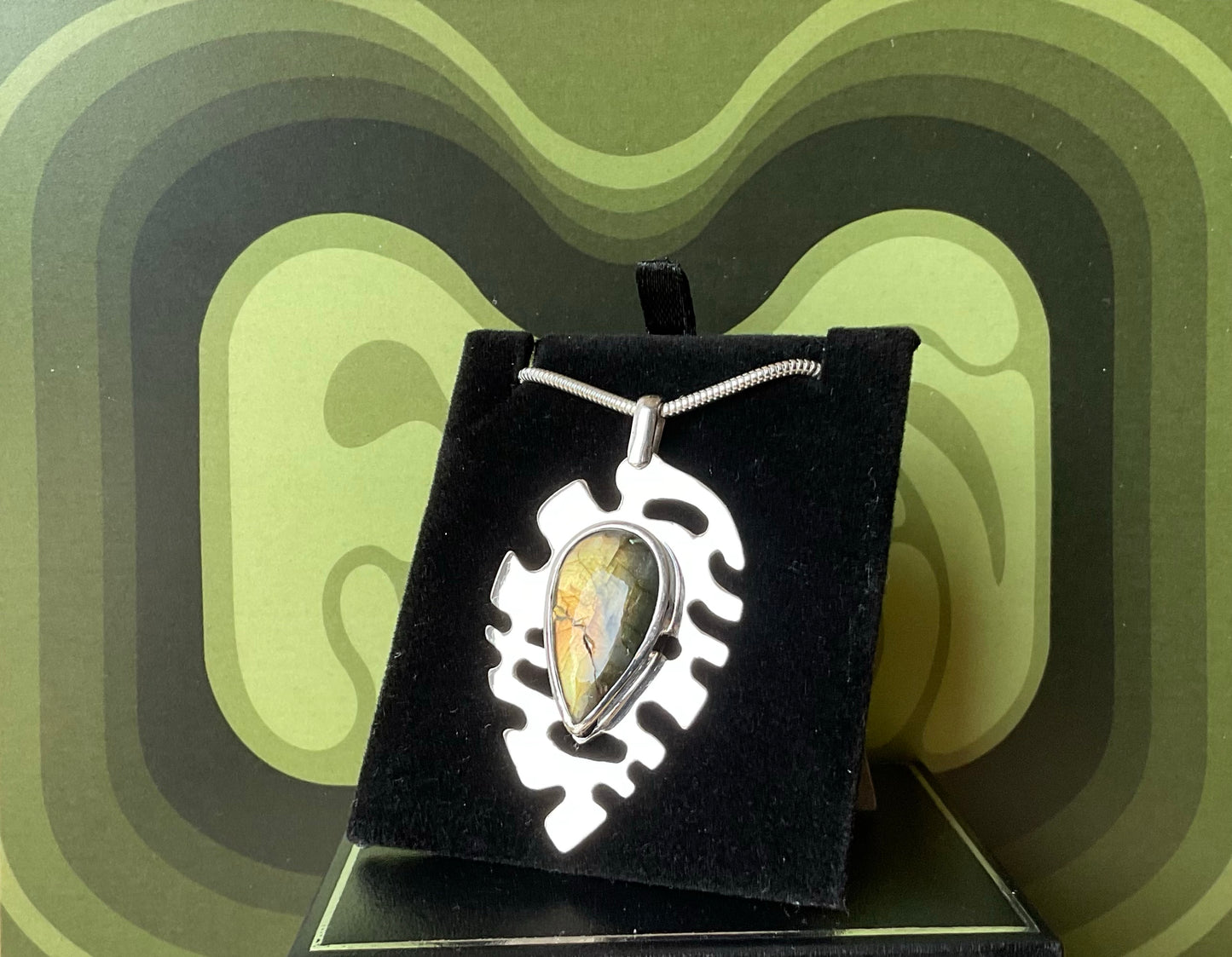 Pendentif "Umi" Argent et Labradorite verte